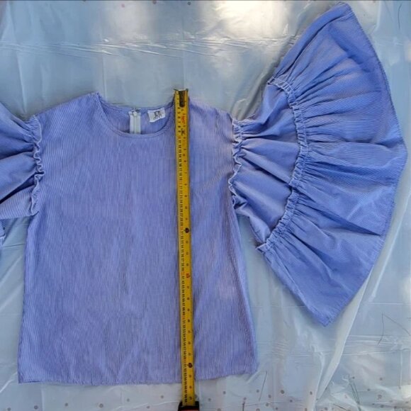 DRA Anthropologie Blue and White Striped Ruffled Tiered Bell Sleeves Top Size S - Picture 3 of 6